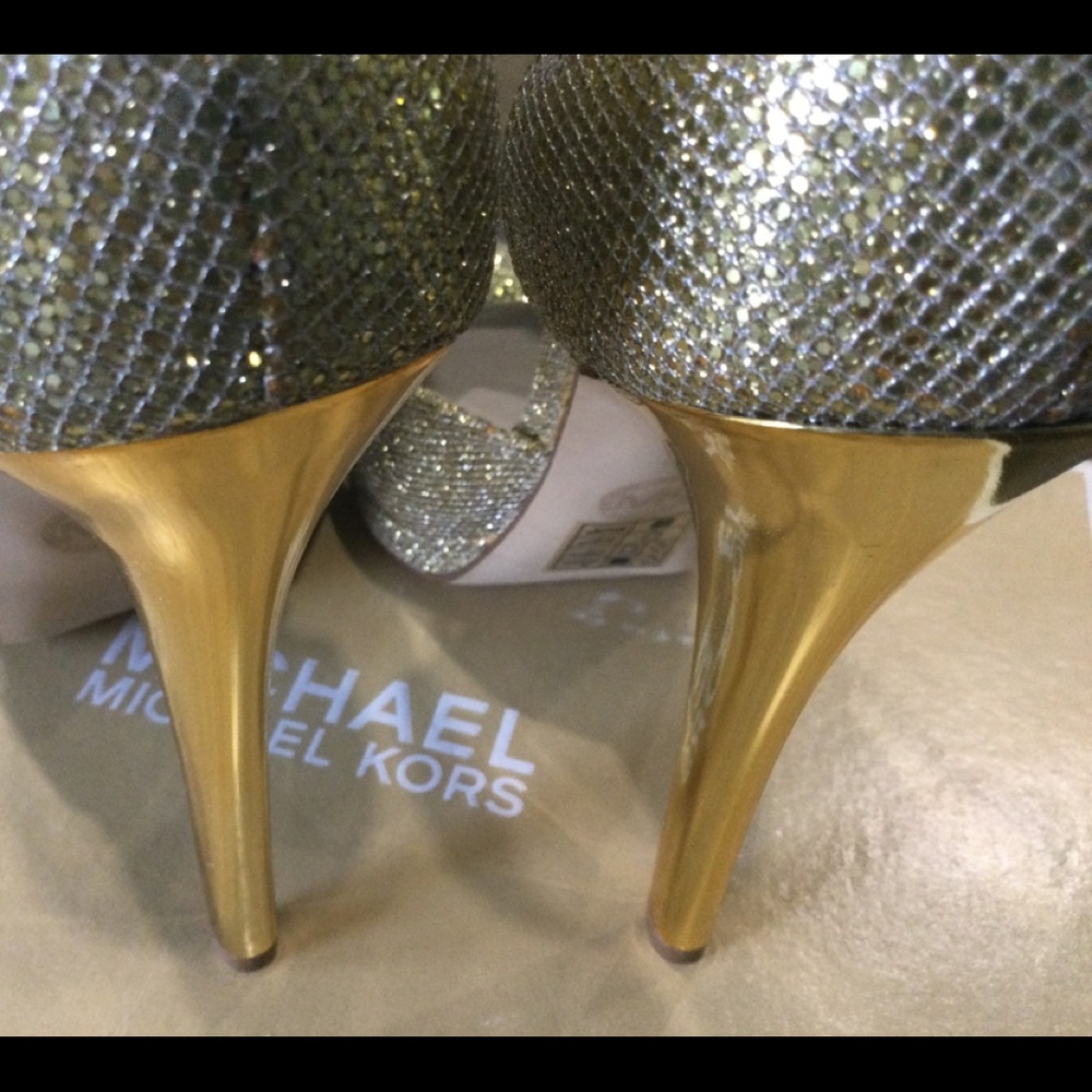 Micheal Kors Gold Diana T-Strap Heels - Picture 11 of 11